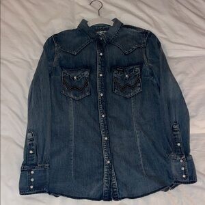 Wrangler Women’s Western Pearl Snap Denim Shirt
